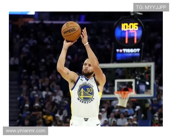 勇士队迎来全新赛季首场胜利 库里领衔球队力克湖人展现强大实力 勇士队迎来全新赛季首场胜利 库里领衔球队力克湖人展现强大实力